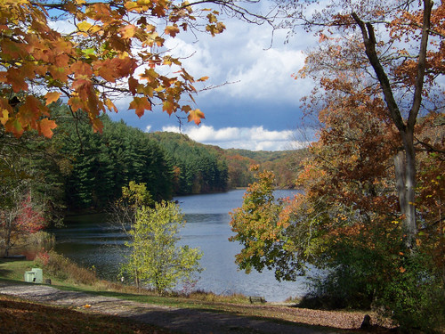 Hocking Hills travel insider's guide to trails, events and lodging.