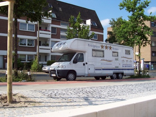 Das einzige mobile Hotelzimmer in Bremen. Buchbar über http://t.co/Hwh1T5kJQc
Telefon: +49(0)421 790300