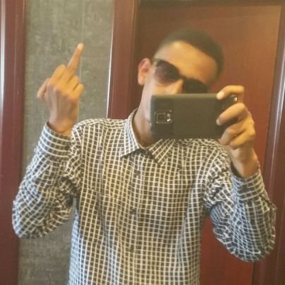 kirubelbrr's profile picture. music is my drug