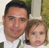 RobertoHdez's profile picture. Father of 5 and Entrepreneur by heart.