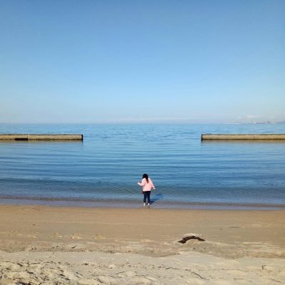 aom_ianuarie's profile picture. Dont hurry too much 'cause time actually flies.