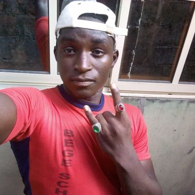 Am an Coming up artist and I need ur help pls and am on WhatsApp 08084876486