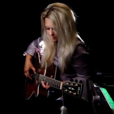 singer songwriter / #LFC 🔴 Instagram: @jennyyyen 📸 and @jennyfittraining 💪