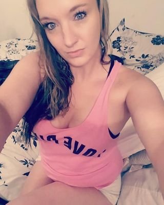 Annie60651313's profile picture. 