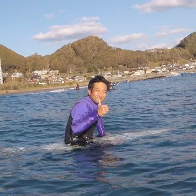 adeos108's profile picture. 🔸お互い様•お陰様の心で軽く🔸 あ～いい波の所でサーフィンしたい 🔸明るく楽しく生きてます