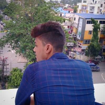 shadow2xxx's profile picture. आप अच्छे है अच्छे ही रहो
बुरे है हम हमसे दूर रहो🤣