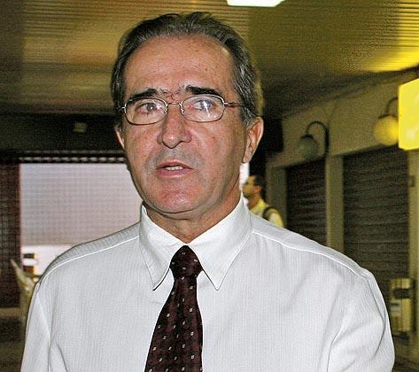 Ex-diretor do Procon-DF e criador do Procon Móvel. Realiza trabalho comunitário em Brasília há mais de 3 décadas e quer continuar o trabalho de Reguffe na CLDF.
