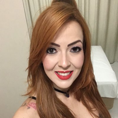 ThalitaRocha12's profile picture. Pediatra e Neonatologista/ Vegetariana/ Pisciana com ascendente em Gêmeos 🐟😻🐕