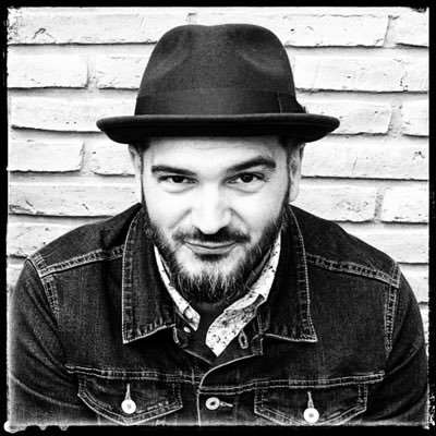 Javier Almazán Profile