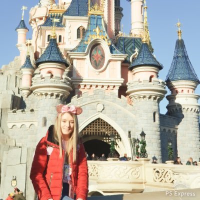 frxnkiexo_'s profile picture. 23|UK🇬🇧 Blondie💜 Disney🏰✨Fur mumma🐾 Occasional blogger💻👇🏻 Pin & photography addict📷🌸 Huge Dancing on Ice fan & love to skate⛸