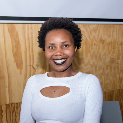 Loving, caring, carefree and a peoples person. Mental health activist.. Aspirering Photographer 📷..