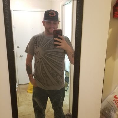 eurubis's profile picture. Leftist disabled Veteran