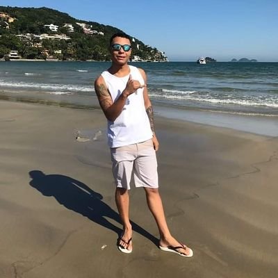 me pisa como uva, me engole como vinho 🍇🍷