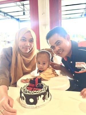 aankh's profile picture. a