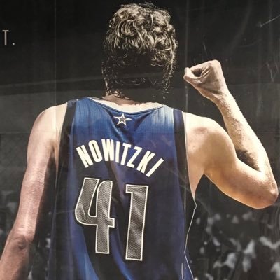 Salifu1983's profile picture. SGE 🦅 VFL Osnabrück 💜 NBA 🏀 Serien und Filme 🎥 Musik 🎧