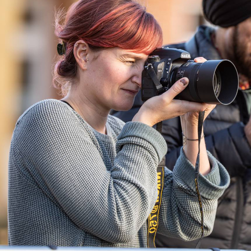 EmmaSeaney's profile picture. Official Twitter page of Emma Seaney, Professional Photographer based in Hampshire, UK. Weddings, Newborns, Family & Commercial