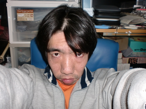 身長172㎝体重63㎏好きなことはドライブ・写真「デジカメ」・ボウリング・カラオケです。性格は、真面目で優しいのが取り柄です。