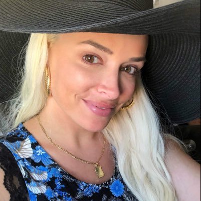 angedutren's profile picture. Célibataire avec une fille de 4