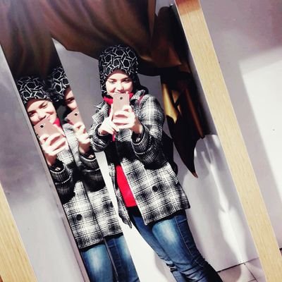 GamzeSevimli10's profile picture. nigde