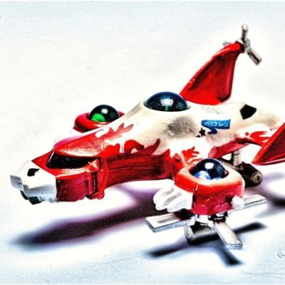 ceQql3ejF16BxBE's profile picture. そよ風を揺れるのが感じますね