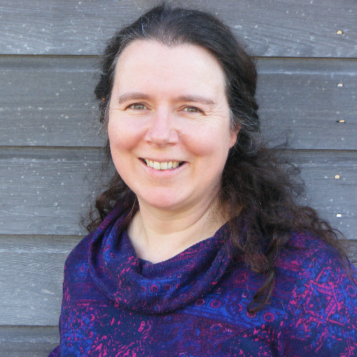 Outreach Co-ordinator for Scottish Book Trust in Southern Scotland. @ReadWriteCount & #ReadingSchools. Have migrated to Bluer Skys