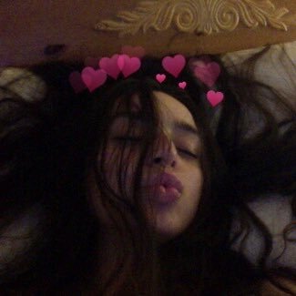 prettyslvttt's profile picture.