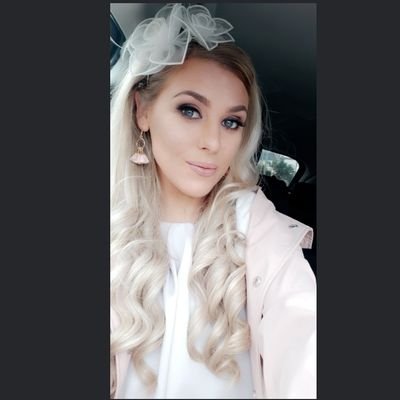 StephFletch88's profile picture. Snapchat-stephanie_xxxxx