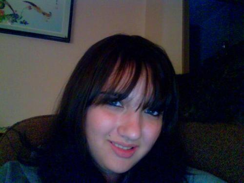im funny nice outgoing and im up for anything i can be serious or joke around kk btw im laura :)