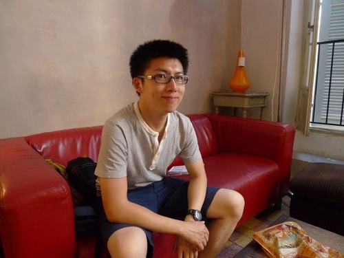 I'm the fashion TV content provider,photographer, based in Shanghai.  Love contemporary art also a mac guy.