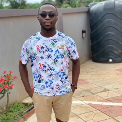 RNguetta's profile picture. 🇨🇮