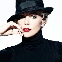 Charlize Theron(@CharlizeAfrica) 's Twitter Profile Photo