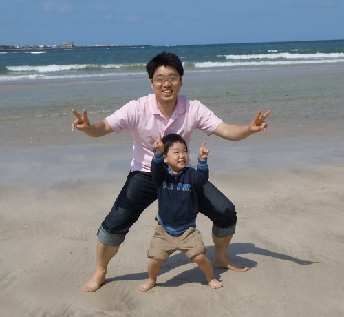 digilog75's profile picture. 평범한 회사원입니다. ^^ 반갑습니다.