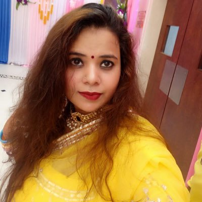 NikitaJ20904672's profile picture. 