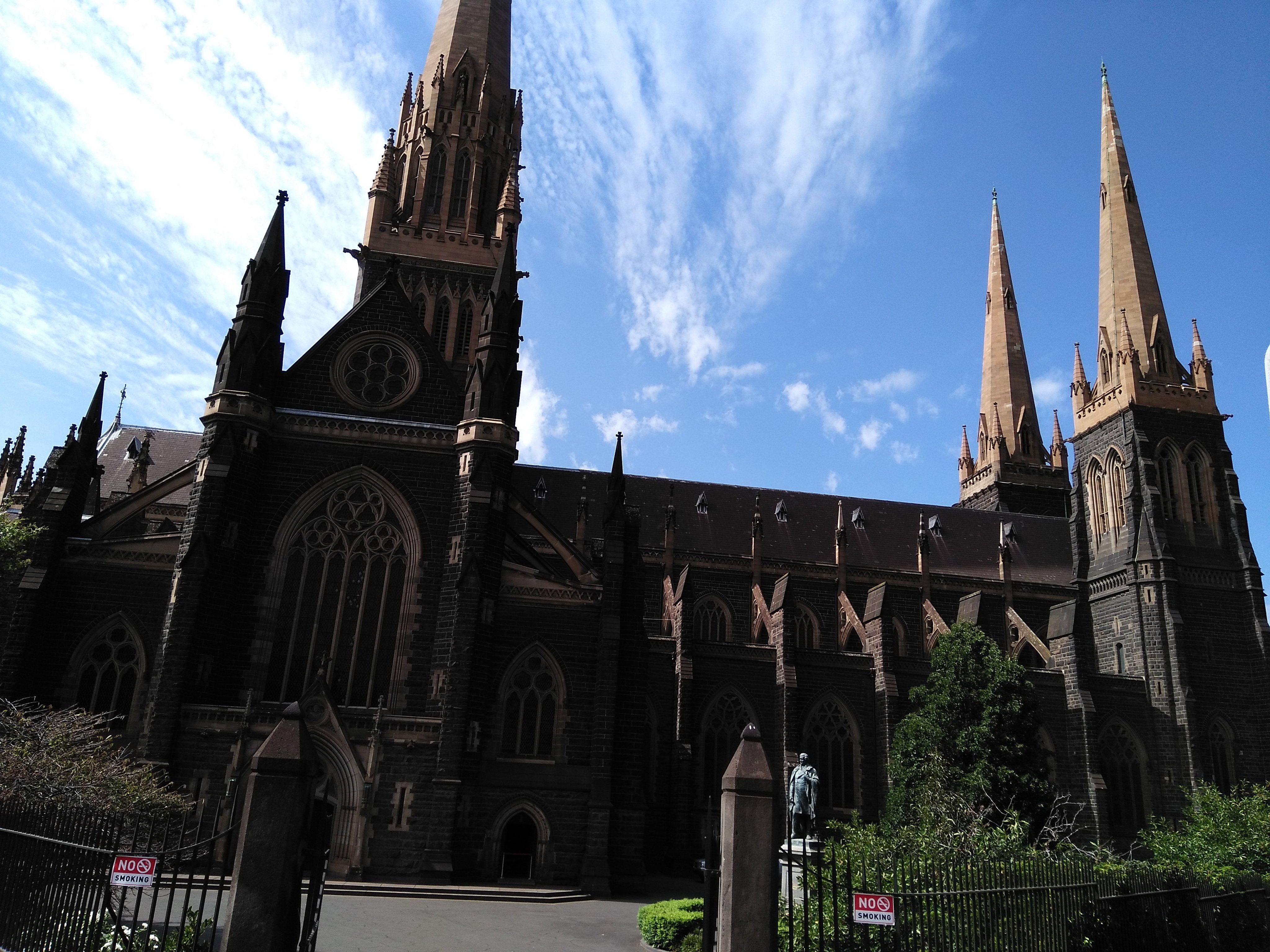 Leopoldo0523's profile picture. 趣味は音楽鑑賞とサッカー観戦。音楽はUVERworldが好きです。好きなサッカー選手は、日本だと久保建英選手で、海外だとネイマール選手です！
TOEICの学習もしています！有効期限内の自己ベストは875点(2025/7/6、10/19)。直近のスコアも同じ。目標スコアは900点です！