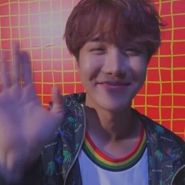 STREAM BOY WITH LUV🌹