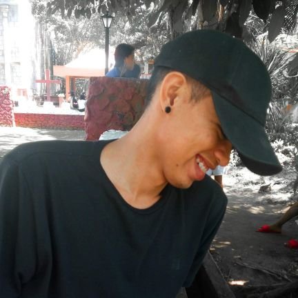 JBLgo13's profile picture. 