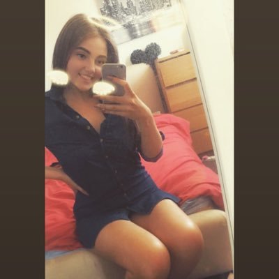 Caitlin91210676's profile picture. 