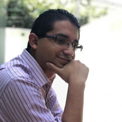 ale_rock77's profile picture. Comunicólogo de profesión, periodista por aspiración, lector por pasión, columnista ocasional y reportero de casualidad.