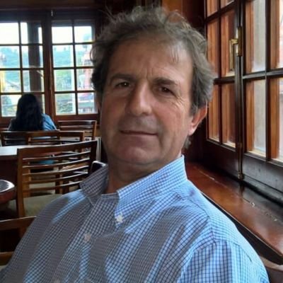 Políticamente Incorrecto
Ingeniero Naval.
Orgulloso de ser Empresario .
No hay política pública más injusta y egoísta que la Educación Gratuita .