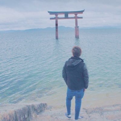 【月収50万円は欲しい!】【今すぐ脱サラしたい!】【就職なんてしたくない!】【自由に生きたい!!】 そう思っている人は一度ツイート見てください⤵︎