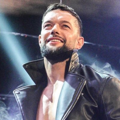 🇬🇧Essex girl in the US 🇺🇸 RN 💉 Bálor Club Worldwide 🌍 Cruiserweights 😍 Believe in The Shield 🐺 08.20.17 ❤ 01.18.22 💙 📸: @kimberlasskick