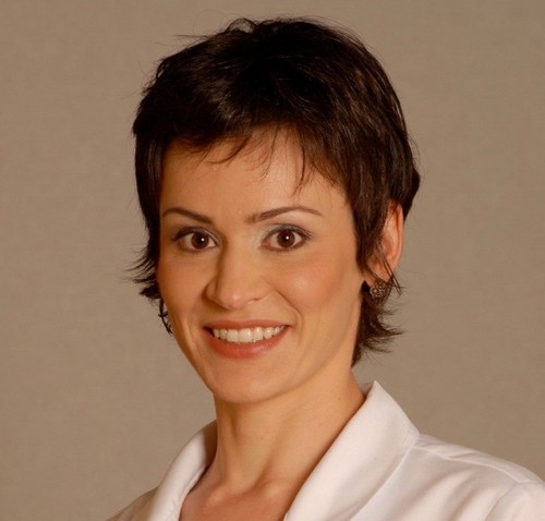 Dra_Annia's profile picture. Beleza e saúde são complementares! Sou dermatologista, atendo em Curitiba e, aqui, compartilho informações sobre a saúde e a beleza pele.
CRM 15085