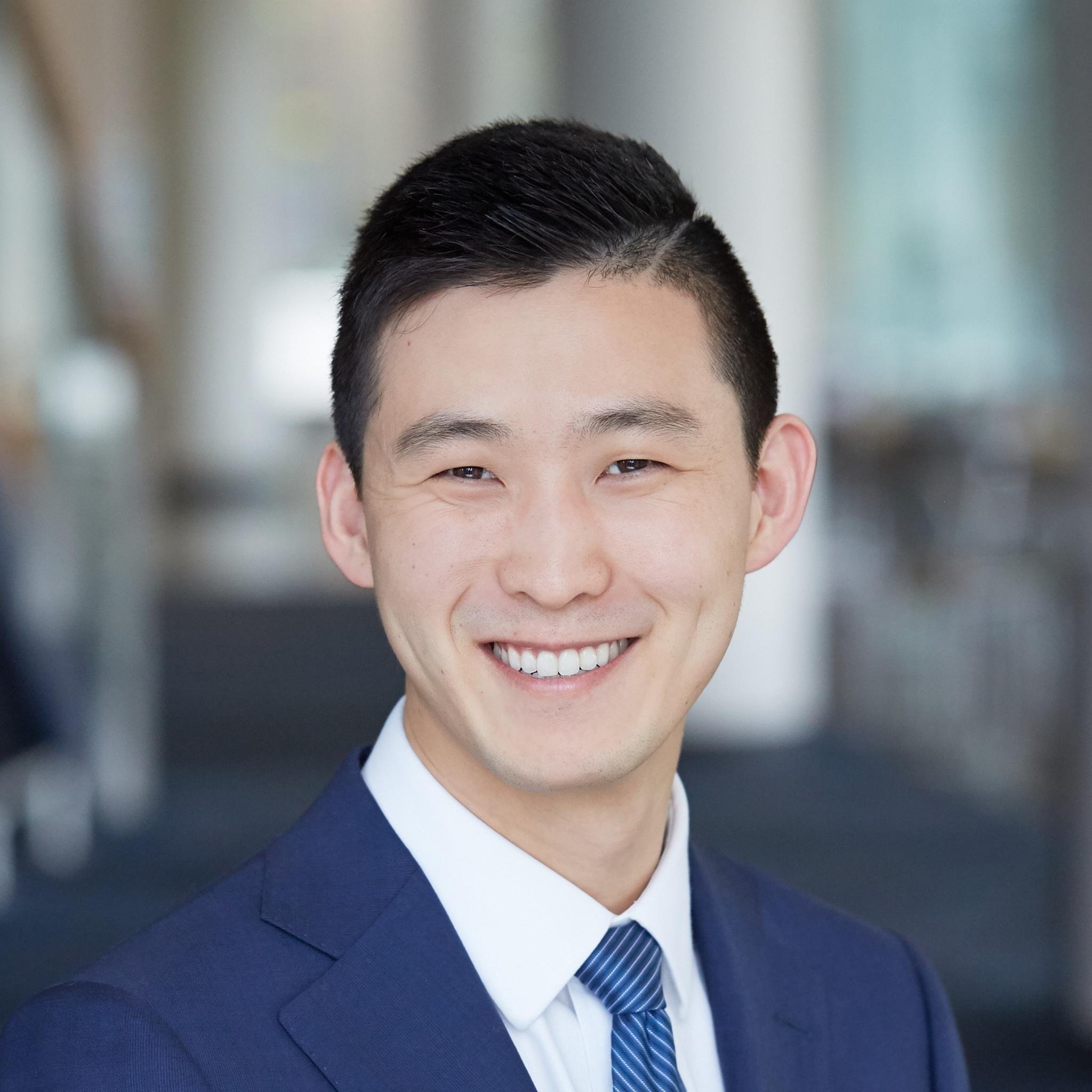 Father, Husband, Heme/Onc Fellow @UCSFMedicine via @MGHMedicine. Interested in the intersection of oncology and palliative care. Views mine alone