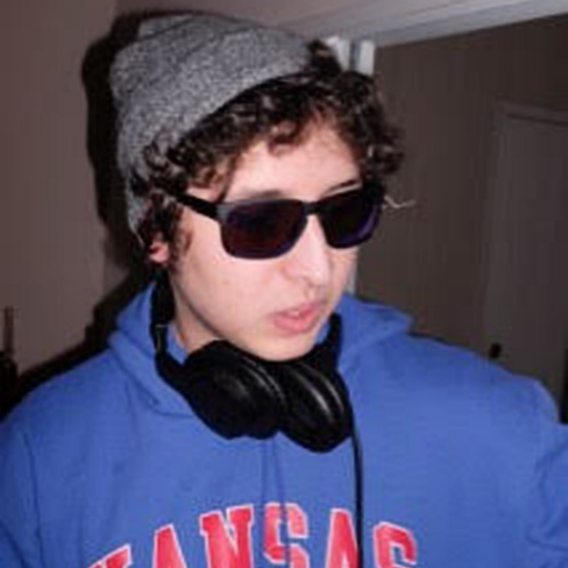 Former guitarist of @side_attraction. Now I make sick beats and rap over them