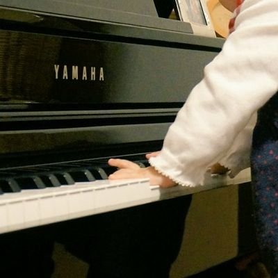 リボーンしたアラフォー
気持ちの豊かさ第一。
柔軟に受けとめ柔軟に学び行動したい。
身軽にリラックスの達人になりたい人。