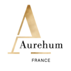 Aurehum est une marque française de mobilier extérieur haut de gamme.

Aurehum is a French company of luxury outdoor furnitures.