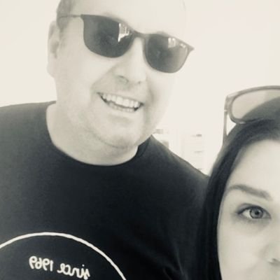 Dad to Thomas, teacher,bad musician, frustrated but published writer, hypnotherapist, behaviour guru, partner of the beautiful Natalie, Samaritan. Views my own.
