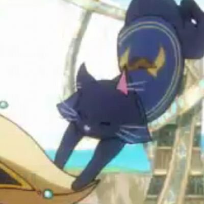 prunesrosa's profile picture. 🎸〰️⛸️🏐🐈🐈‍⬛