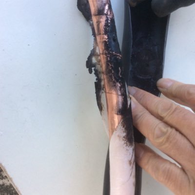 元ビルメン、ど田舎で電気関係の仕事してます。 資格:電験三種/電工1種/ビル管/一級ボイラー/消防乙4.6/消防点検資格/防火対象物/3冷/危険物乙4/二陸特無線/アーク溶接/ガス溶接/自由研削砥石