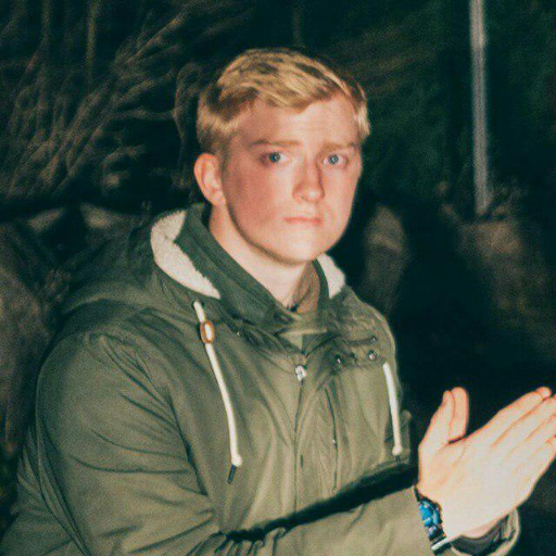 foxtrotperry's profile picture. nerd